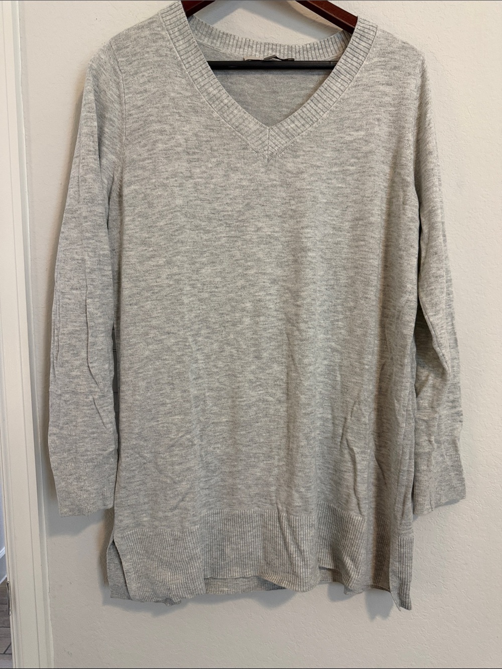 LOFT Heather Gray V-Neck Women's Sweater